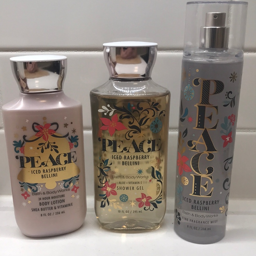 NWT!RARE!BBW Iced Raspberry Bellini (Peace) Bath Set